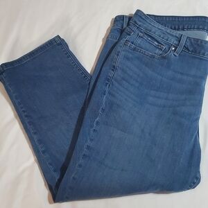 Lane Bryant Women's Girlfriend Crop Mid Rise Blue Jeans. Sz 18